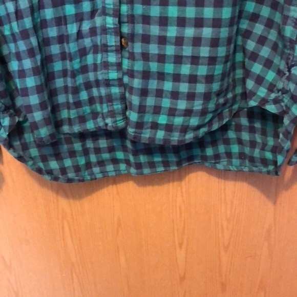 American eagle green and blue checkered button up size large - Picture 4 of 7